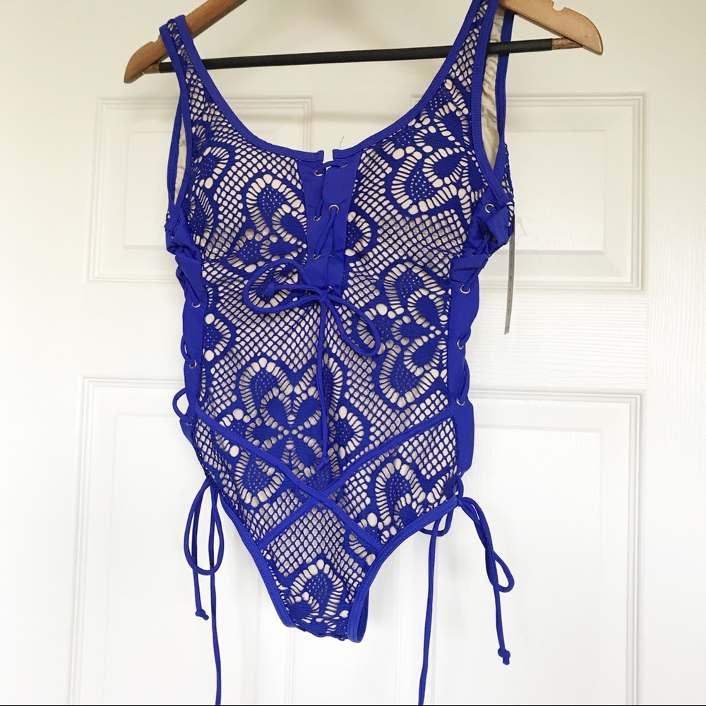 NWOT Cacelin Lace Up One Piece Swimsuit Size S